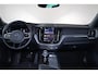 Volvo XC60 T8 Recharge AWD Plus Dark - Luchtvering - Panorama/schuifdak - IntelliSafe Assist & Surround - 360º Camera - Harman/Kardon audio - Adaptieve LED koplampen - Verwarmde voorstoelen, stuur & achterbank - Parkeersensoren voor & achter - Elektr. bedienb. voorstoelen met geheugen - Draadloze tel. lader - Extra getint glas - 21' LMV