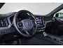 Volvo XC60 T8 Recharge AWD Plus Dark - Luchtvering - Panorama/schuifdak - IntelliSafe Assist & Surround - 360º Camera - Harman/Kardon audio - Adaptieve LED koplampen - Verwarmde voorstoelen, stuur & achterbank - Parkeersensoren voor & achter - Elektr. bedienb. voorstoelen met geheugen - Draadloze tel. lader - Extra getint glas - 21' LMV