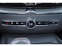 Volvo XC60 T8 Recharge AWD Plus Dark - Luchtvering - Panorama/schuifdak - IntelliSafe Assist & Surround - 360º Camera - Harman/Kardon audio - Adaptieve LED koplampen - Verwarmde voorstoelen, stuur & achterbank - Parkeersensoren voor & achter - Elektr. bedienb. voorstoelen met geheugen - Draadloze tel. lader - Extra getint glas - 21' LMV