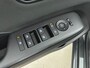Hyundai Kona Electric Pure Edition 64.8 kWh | BTW auto | Voor en achter parkeersensoren | Batterijverwarming | 17 inch lichtmetalen velgen
