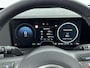Hyundai Kona Electric Pure Edition 64.8 kWh | BTW auto | Voor en achter parkeersensoren | Batterijverwarming | 17 inch lichtmetalen velgen