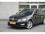 Skoda Octavia Combi 1.5 TSI 150PK! Automaat Business Edition BJ2020 Lmv 17" | Led | Pdc | Trekhaak | App-Connect | Navi | Climate control | Cruise control | RS-Sportstuur | Verwarmde voorstoelen | Extra getint glas
