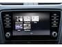 Skoda Octavia Combi 1.5 TSI 150PK! Automaat Business Edition BJ2020 Lmv 17" | Led | Pdc | Trekhaak | App-Connect | Navi | Climate control | Cruise control | RS-Sportstuur | Verwarmde voorstoelen | Extra getint glas