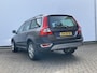 Volvo XC70 2.4 D5 185pk AWD Momentum Leer Clima Cruise Trekhaak 4x4