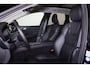 Volvo XC60 T6 Recharge AWD Plus Dark - Panorama/schuifdak - IntelliSafe Assist & Surround - 360º Camera - Harman/Kardon audio - Adaptieve LED koplampen - Verwarmde voorstoelen, stuur & achterbank - Parkeersensoren voor & achter - Elektr. bedienb. voorstoelen met geheugen - Draadloze tel. lader - Standkachel - Extra getint glas - Elektr. inklapbare trekhaak - 19' LMV