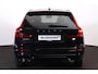 Volvo XC60 T6 Recharge AWD Plus Dark - Panorama/schuifdak - IntelliSafe Assist & Surround - 360º Camera - Harman/Kardon audio - Adaptieve LED koplampen - Verwarmde voorstoelen, stuur & achterbank - Parkeersensoren voor & achter - Elektr. bedienb. voorstoelen met geheugen - Draadloze tel. lader - Standkachel - Extra getint glas - Elektr. inklapbare trekhaak - 19' LMV