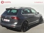 Volkswagen Tiguan 1.4 TSI R-Line Business Automaat Trekhaak 1800kg | Panoramadak | Leer | Camera | Apple CarPlay