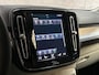 Volvo XC40 1.5 T4 Recharge Inscription 211Pk Automaat (APPLE CARPLAY, GROOT NAVI, LEDER, STOELVERWARMING, SPORTSTOELEN, CAMERA, KEYLESS, NIEUWSTAAT)