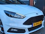 Ford Focus Wagon 2.0 ST Navi Carplay Xenon Recaro 18"
