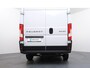 Peugeot Boxer 2.2 BlueHDi 140pk L2H2 3.5t | NIEUW BPM VRIJ! | CAMERA | STOELVERW | PDC