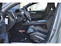 Volvo V60 T6 Plug-in hybrid AWD Plus Dark | Trekhaak | 360 graden camera | Verwarmbare voorstoelen, achterbank en stuurwiel | Premium audio by Harman Kardon | Adaptieve cruise control | Keyless | Elektrische achterklep
