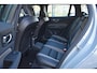 Volvo V60 T6 Plug-in hybrid AWD Plus Dark | Trekhaak | 360 graden camera | Verwarmbare voorstoelen, achterbank en stuurwiel | Premium audio by Harman Kardon | Adaptieve cruise control | Keyless | Elektrische achterklep