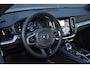 Volvo V60 T6 Plug-in hybrid AWD Plus Dark | Trekhaak | 360 graden camera | Verwarmbare voorstoelen, achterbank en stuurwiel | Premium audio by Harman Kardon | Adaptieve cruise control | Keyless | Elektrische achterklep