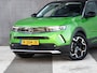 Opel Mokka-e Ultimate 50-kWh 136pk Automaat STOELVERW. VOOR | 18''LM | DODE HOEK | PDC + CAM. | APPLE-CARPLAY