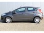Ford Fiesta 1.0-65pk Style. Goed onderhouden en nette Ford Fiesta. Airco, navigatie, telefoon voorb., All season banden, metallic lak, centr. vergr. etc
