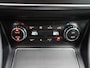 Mercedes-Benz GLA 180 Premium Plus - RIJKLAARPRIJS - Automaat - Navigatiesysteem - Stoelverwarming