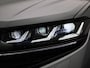Volkswagen Touareg 3.0 TSi eHybrid 4MOTION R Origineel Nederlands | 1e Eigenaar | Luchtvering | Comfort Pakket | Multimedia Pakket | Trekhaak elektrisch inklapbaar incl. Trailer Assist' | Zijruiten van gelaagd veiligheidsglas; geluiddempend; achterruit en zijruiten achter getint | Servosluiting portieren