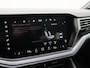 Volkswagen Touareg 3.0 TSi eHybrid 4MOTION R Origineel Nederlands | 1e Eigenaar | Luchtvering | Comfort Pakket | Multimedia Pakket | Trekhaak elektrisch inklapbaar incl. Trailer Assist' | Zijruiten van gelaagd veiligheidsglas; geluiddempend; achterruit en zijruiten achter getint | Servosluiting portieren