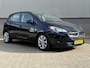 Opel Corsa 1.4 90PK I Favourite I Navigatie I Parkeerhulp