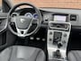 Volvo V60 2.0 T5 R-DESIGN | NL-AUTO! | DEALER OH | TREKHAAK!