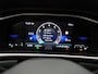 Volkswagen T-Roc 1.5 TSI R-Line Automaat - Camera - Navigatie - Trekhaak