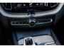 Volvo XC60 2.0 T8 Twin Engine AWD Inscription | Panorama dak | Trekhaak | Head-up display | 360° camera | Harman & Kardon | Adaptieve cruise control |