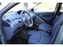 Toyota Yaris 1.3-16V VVT-i Luna Nieuwe Apk. Orginele km stand.