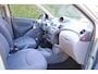 Toyota Yaris 1.3-16V VVT-i Luna Nieuwe Apk. Orginele km stand.