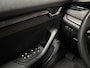 Skoda Octavia Combi 1.0 e-TSI Sport Automaat (VIRTUAL COCKPIT, APPLE CARPLAY, GROOT NAVI, STOELVERWARMING, SPORTSTOELEN, PARKEERSENSOREN, KEYLESS, LM VELGEN, NIEUWE APK, NIEUWSTAAT)