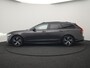 Volvo V90 T6 AWD Ultimate Dark PHEV 350pk Dealer O.H. | Panodak | Head Up | 360 Camera | Adaptive Cruise | Harman / Kardon | Lederen Sportstoelen Memory & Ventilatie | Keyless | Stoelen & Stuur Verwarmd | Apple Carplay | Virtual | DAB | Plug In Hybrid