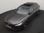 Volvo V90 T6 AWD Ultimate Dark PHEV 350pk Dealer O.H. | Panodak | Head Up | 360 Camera | Adaptive Cruise | Harman / Kardon | Lederen Sportstoelen Memory & Ventilatie | Keyless | Stoelen & Stuur Verwarmd | Apple Carplay | Virtual | DAB | Plug In Hybrid