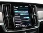 Volvo V90 T6 AWD Ultimate Dark PHEV 350pk Dealer O.H. | Panodak | Head Up | 360 Camera | Adaptive Cruise | Harman / Kardon | Lederen Sportstoelen Memory & Ventilatie | Keyless | Stoelen & Stuur Verwarmd | Apple Carplay | Virtual | DAB | Plug In Hybrid