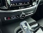Volvo V60 T6 Recharge Plus Dark | 18" | Sporstoelen | Trekhaak | 360 Camera  Harman Kardon | Adaptieve Cruise | BLIS