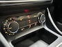 Mercedes-Benz A-klasse 180 Sport (NAVIGATIE, BLACK PACK, LEDER, GETINT GLAS, ZWART HEMEL, SPORTSTOELEN, PARKEERSENSOREN, CRUISE, NIEUWE APK, NIEUWSTAAT)