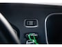 Volvo V40 2.0 T3 Ocean Race Stoelverwarming | Cruise Control | Camera | Ledere bekleding | PDC