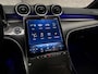 Mercedes-Benz C-klasse 300 e AMG Line 279Pk Automaat (PANORAMADAK, APPLE CARPLAY, GROOT NAVI, BURMESTER, CAMERA, SPORTSTOELEN, SFEERVERLICHTING, STOELVERWARMING, NIEUWSTAAT)