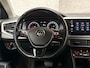 Volkswagen Polo 1.0 TSI Sportline Automaat (APPLE CARPLAY, GROOT NAVI, CLIMATE, CAMERA, STOELVERWARMING, SPORTSTOELEN, LM VELGEN, PARKEERSENSOREN, ADAPTIVE CRUISE, NIEUWSTAAT)