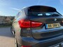 BMW X1 XDrive20i High Executive / Automaat / Airco / Navi / Head Up Display / Leder / Elektrische Voorstoel- Achterklep / Trekhaak