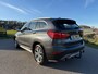 BMW X1 XDrive20i High Executive / Automaat / Airco / Navi / Head Up Display / Leder / Elektrische Voorstoel- Achterklep / Trekhaak