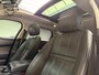 Land Rover Range Rover Velar 2.0 I4 Turbo AWD R-Dynamic SE Pano/Meridian