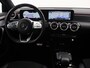 Mercedes-Benz A-klasse 180 AUT. AMG SPORT + MBUX | SFEERVERLICHTING | CAMERA | SPORTSTOELEN