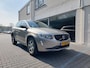 Volvo XC60 2.0 D3 FWD Kinetic Goed oh door een Volvo Specialist Navi Clima Cruise Telefoon PDC 17 inch lm
