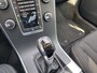 Volvo XC60 2.0 D3 FWD Kinetic Goed oh door een Volvo Specialist Navi Clima Cruise Telefoon PDC 17 inch lm