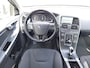 Volvo XC60 2.0 D3 FWD Kinetic Goed oh door een Volvo Specialist Navi Clima Cruise Telefoon PDC 17 inch lm