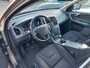 Volvo XC60 2.0 D3 FWD Kinetic Goed oh door een Volvo Specialist Navi Clima Cruise Telefoon PDC 17 inch lm