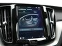 Volvo XC60 T6 AWD Plus Dark PHEV 350pk Dealer O.H. | Panodak | Camera | Harman / Kardon | Lederen Sportstoelen Memory & Verwarmd | 21"L.M | Keyless | Google Assistent | Apple Carplay | Stuur Verwarmd | DAB | Plug In Hybrid |