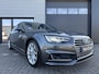 Audi A4 Avant 2.0 TFSI Ultra Sport S Line Edition Automaat 190PK ✓Virtual Cockpit ✓B&O Sound ✓360º Camera ✓Sportstoel Half Leder ✓Matrix LED ✓Elektrische Klep ✓Navigatie Full Map ✓Drive Select ✓BLIS ✓Climate ✓Cruise ✓Parkeersensoren ✓Lichtmetaal 18" ✓Trekhaak