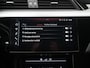 Audi E-tron e-tron 55 quattro advanced Pro Line Plus 95 kWh AUTOMAAT | PANORAMADAK | LEDER | SPORTSTOELEN | CAMERA | NAVIGATIE | ADAPTIEVE CRUISE | CLIMA | 12 MAANDEN BOVAG GARANTIE |