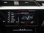 Audi E-tron e-tron 55 quattro advanced Pro Line Plus 95 kWh AUTOMAAT | PANORAMADAK | LEDER | SPORTSTOELEN | CAMERA | NAVIGATIE | ADAPTIEVE CRUISE | CLIMA | 12 MAANDEN BOVAG GARANTIE |