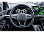 Volkswagen Golf Life Edition eHybrid | 'App-Connect' draadloze smartphone integratie | Achterbank in ongelijke delen neerklapbaar incl. middenarmsteun en doorlaadmogelijkheid | Achteruitrijcamera (Rear View)